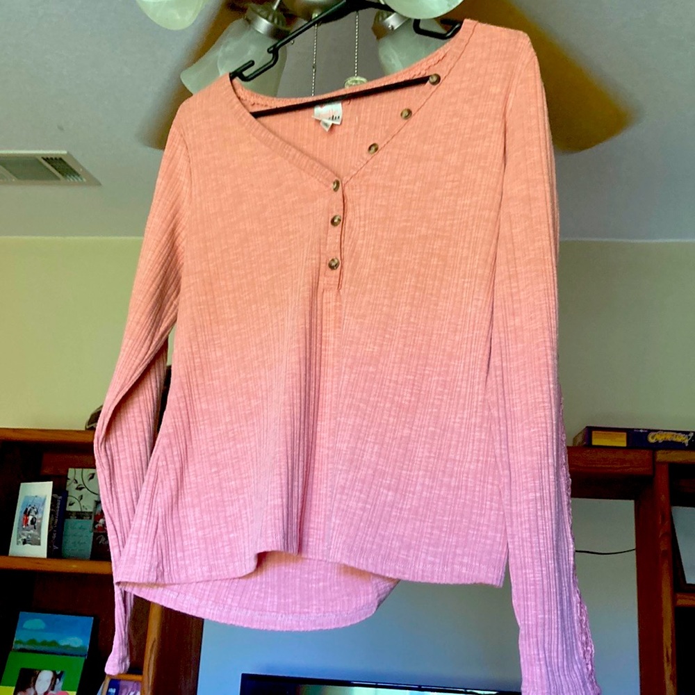A beautiful top from belle de jour.
